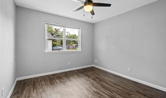 1306 SE C St, Bentonville, AR 72712