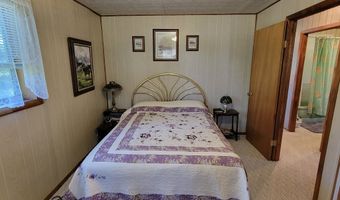 607 11 S Main St, Cascade, ID 83611