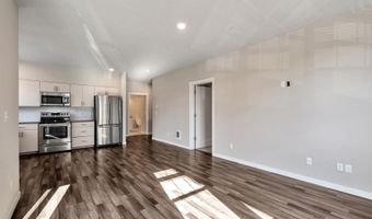17181 SW SNOWDALE St 105, Beaverton, OR 97007