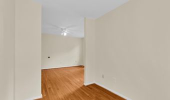7428 FOUNTAIN HEAD Dr, Annandale, VA 22003