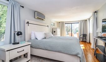 88 Rope Walk Rd, Bourne, MA 02532