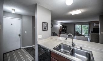 7675 142nd St W 314C, Apple Valley, MN 55124