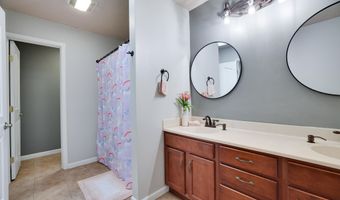 343 High Country Dr, Blakeslee, PA 18610