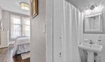 271 Dartmouth St 4H, Boston, MA 02116