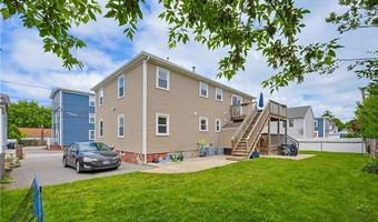 6 Wilson St, Bristol, RI 02809