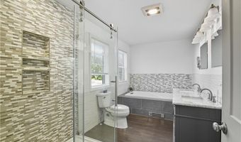 632 Whipple Ave, Burrillville, RI 02858