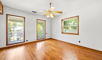 34 7th St, Apalachicola, FL 32320