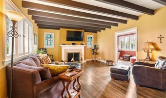 808 4th St SW, Austin, MN 55912