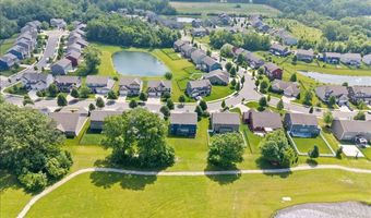 220 Dovetree Dr, Avon, IN 46122