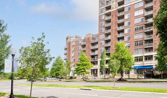 3650 S GLEBE Rd 450, Arlington, VA 22202