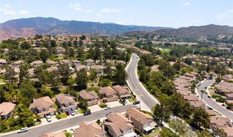 405 S Laureltree Dr, Anaheim, CA 92808