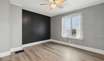 127 Broad St, Auburn, ME 04210
