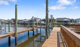 830 GOLF ISLAND Dr, Apollo Beach, FL 33572