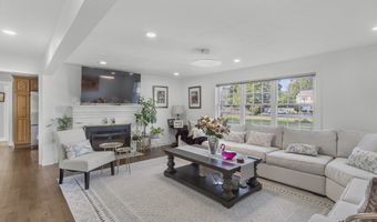 3 Primrose Rd, Billerica, MA 01821