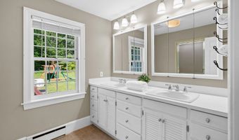 29 Christian Hill Rd, Amherst, NH 03031