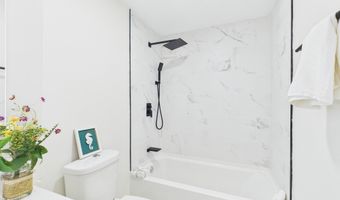 5 W Estate St, Anderson, IN 46013