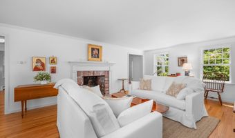 91 Allyn Ln, Barnstable, MA 02630