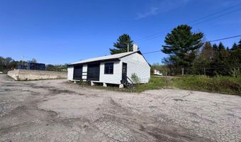 55 Maynesboro St, Berlin, NH 03570