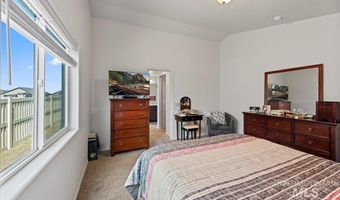 3825 Winged Dove St, Caldwell, ID 83605