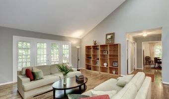 13 AVALON Ct, Bethesda, MD 20816