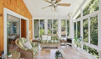 401 Gondola Ave, Jamestown, RI 02835