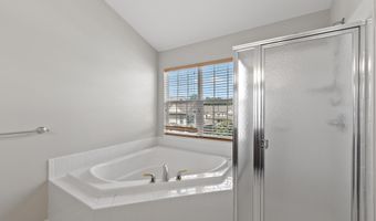 19608 EDGEMONT Sq, Ashburn, VA 20147