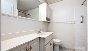 14 Wagon Rd, Asheville, NC 28805