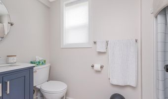 74 Kakely St, Albany, NY 12208