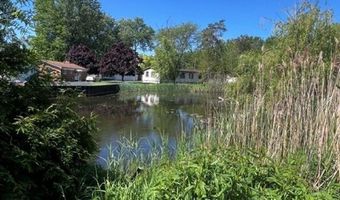 351 Center St, Algonac, MI 48001
