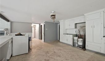 403 Commonwealth Ave, Warwick, RI 02886