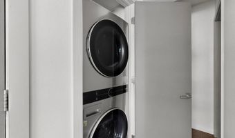 343 Platinum St SW B, Albuquerque, NM 87102