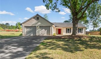 1194 Meadow Oaks Dr NW, Acworth, GA 30102