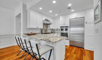 2305 EDGEWATER Dr 1602, Orlando, FL 32804
