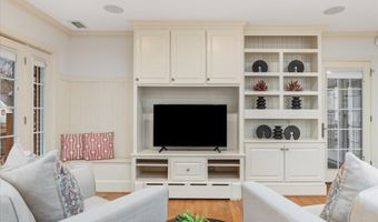 1503 N JEFFERSON St, Arlington, VA 22205