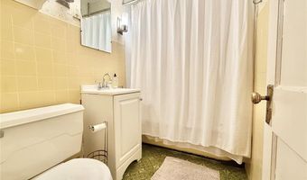 605 Mechanic St, Alton, IL 62002