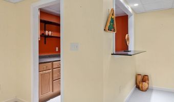 35 Chandler Dr 35, Atkinson, NH 03811