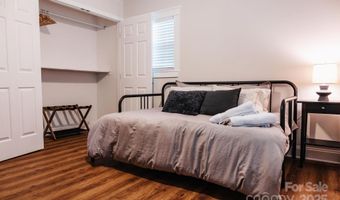 2230 Markham Ct, Charlotte, NC 28205