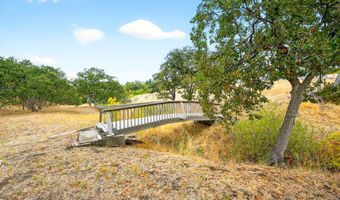 500 Pompadour Dr, Ashland, OR 97520