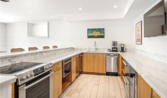15 High St, Newport, RI 02840
