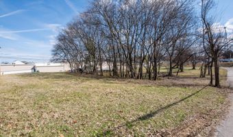 Sanderson St, Alcoa, TN 37701