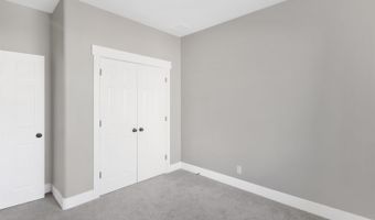 680 E 19th St, Burley, ID 83318