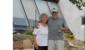 97 Calle Conejo, Arroyo Hondo, NM 87513