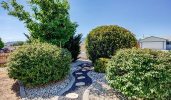 196 Gordon Ln, Dayton, NV 89403
