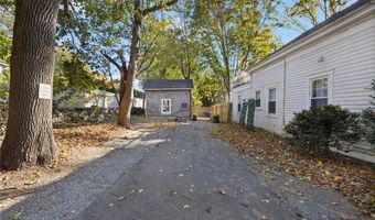 267 Green End Ave, Middletown, RI 02842