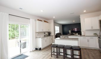 1179 Misty Creek Dr, Aberdeen, NC 28315