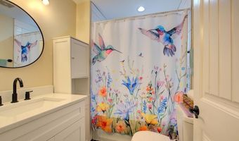 120 Swain Ave, Boiling Springs, SC 29316