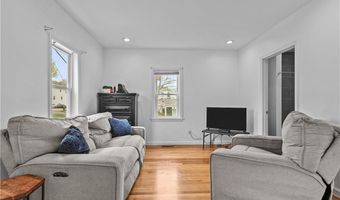 136 Juniper St, East Providence, RI 02914