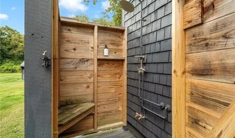 20 Dons Ln, Little Compton, RI 02837