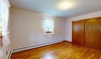 8 Fahi Pond Rd, Anson, ME 04958