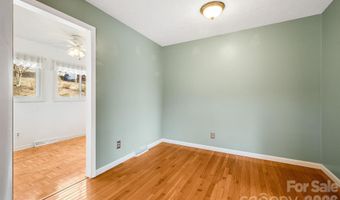 20 Ridge Cross Rd, Asheville, NC 28805
